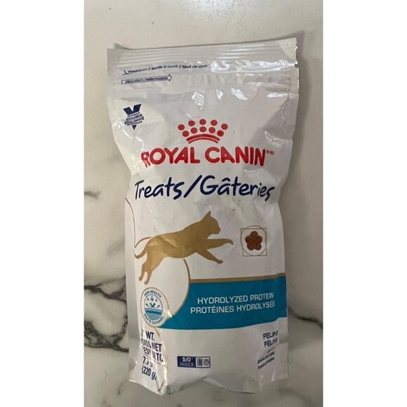 Royal Canin Feline HP Hydrolyzed Cat Treats 7.7 Oz Bag Lot of 4 Bags - Picture 2 of 3